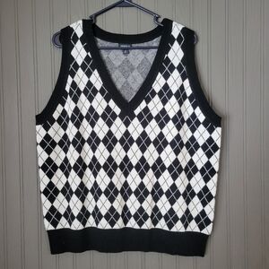 Torrid Pullover V-Neck Sweater Vest Argyle Pattern Black White Women's Size 2X